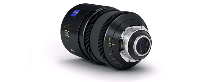 Широкоугольный объектив Compact Zoom CZ.2 15–30/T2.9