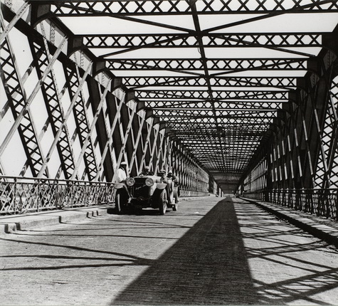 Жак-Анри Лартиг. По направлению к Бордо, 1924. © Ministère de la Culture-France/AAJHL