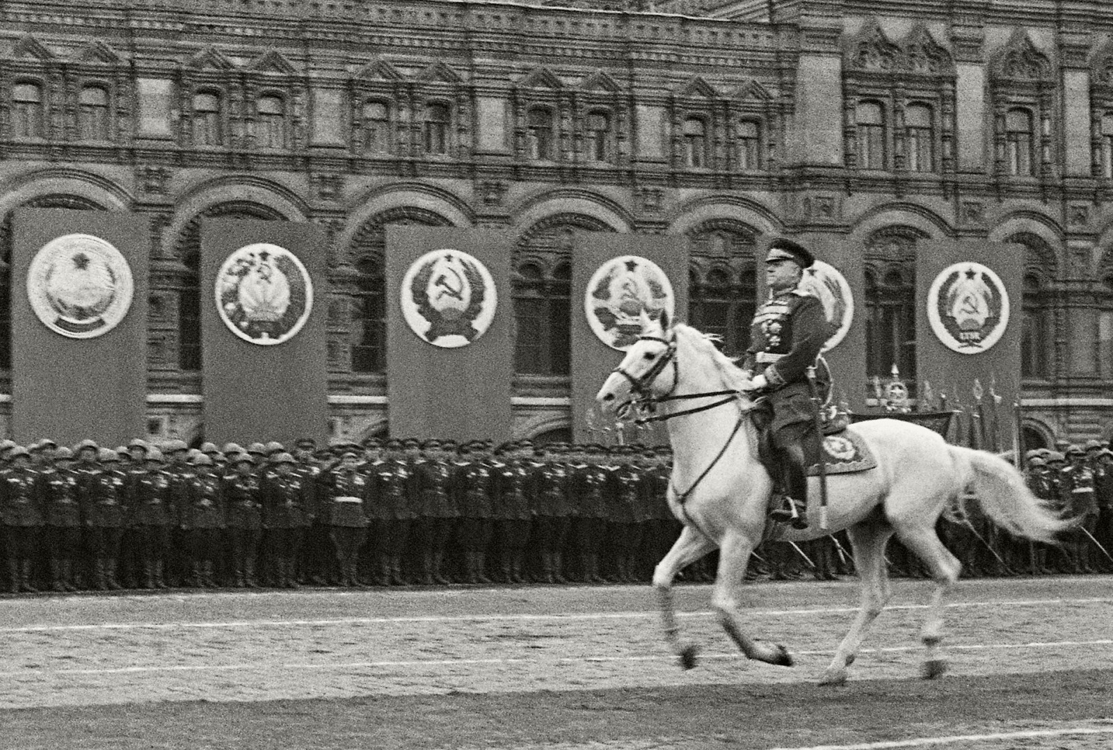парад 1945 года на красной площади