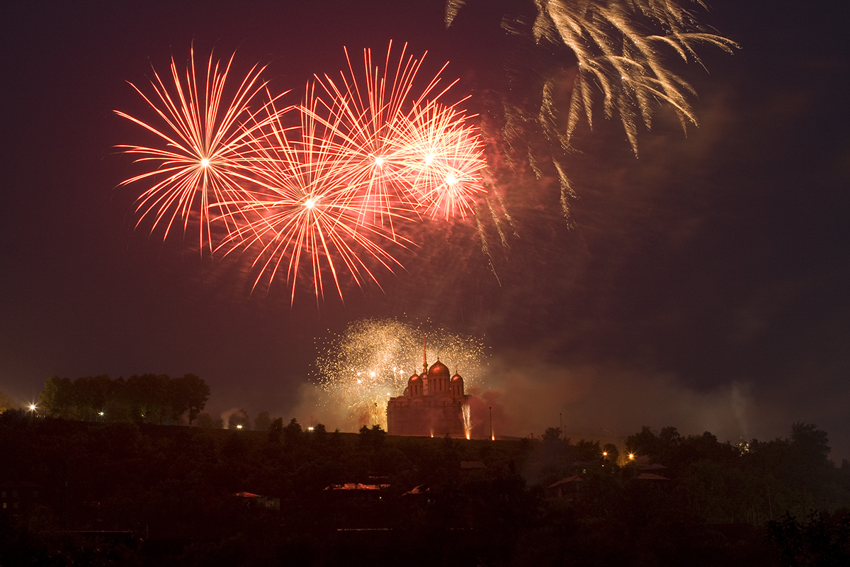 prazdniki-vo-vladimire-porno-foto-vzroslih-nachalnits