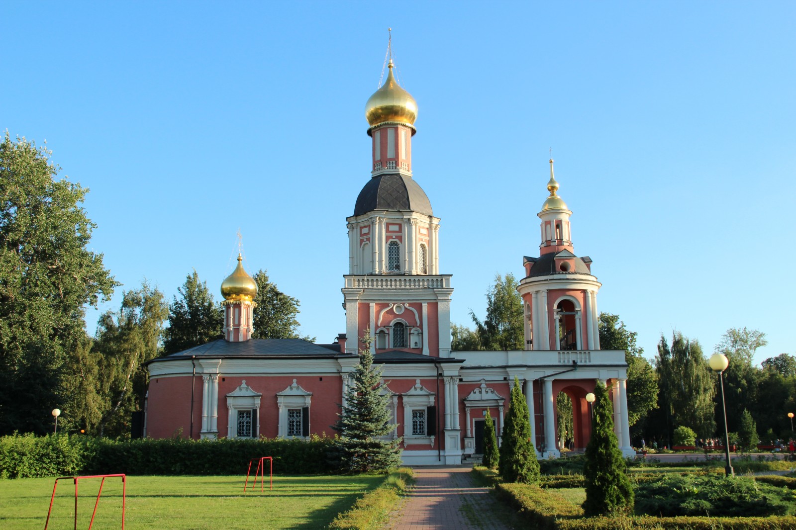 Храм в Свиблово зимой